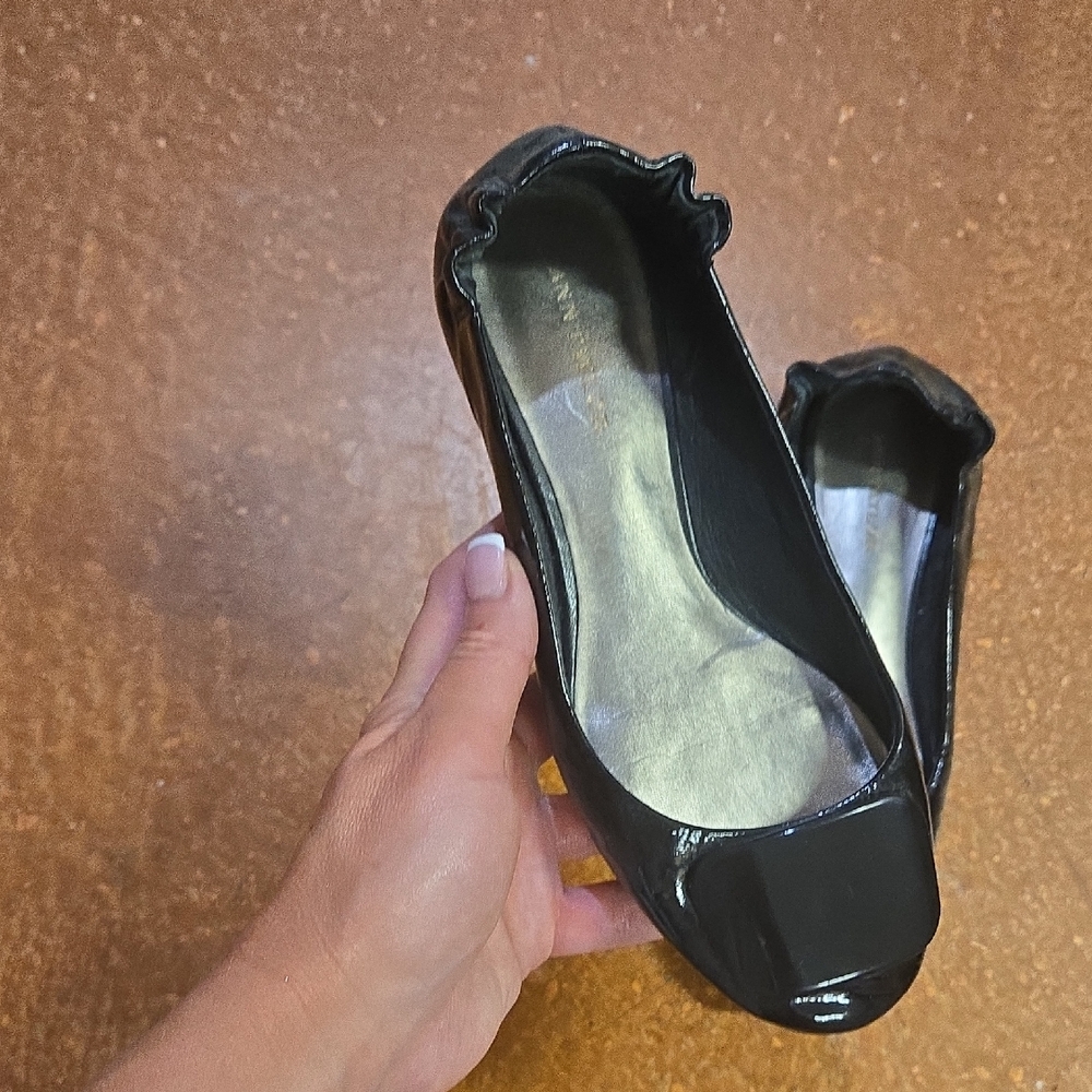 Ann Taylor Black Patent Flats
